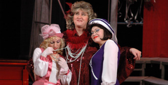 Здрасьте…, я ваша тётя! 